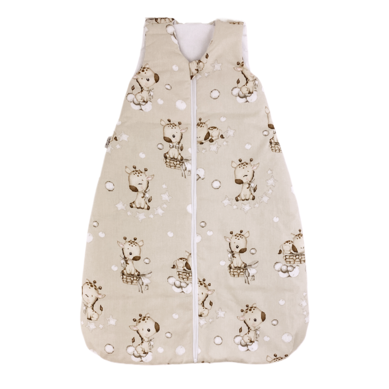 Sovpåse klassisk Giraffer i Molnen från ZUZU Studio – ärmlös design med söta giraffer på beige OEKO-TEX-certifierad bomull