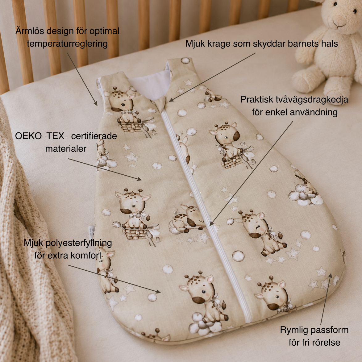 Infografik sovpåse Giraffer i Molnen – ärmlös design, mjuk krage, tvåvägsdragkedja, OEKO-TEX-material och polyesterfyllning